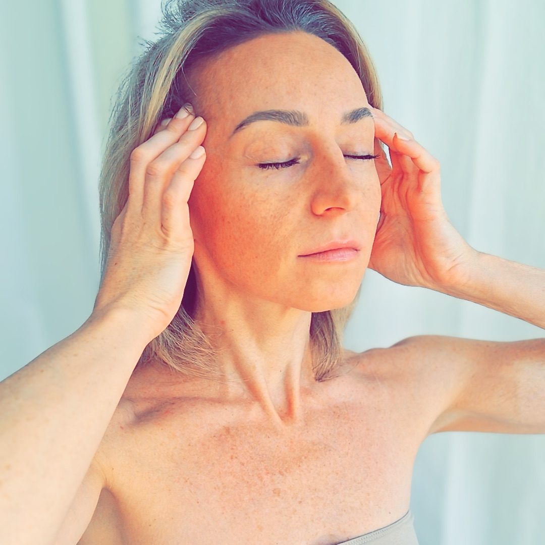 Head-Reset Workshop Die regelmäßige Selbstmassagepraxis kann Beschwerden, wie Brain Fog, Erschöpfung, Kopfdruck oder stressbedingte Verspannungen lindern.